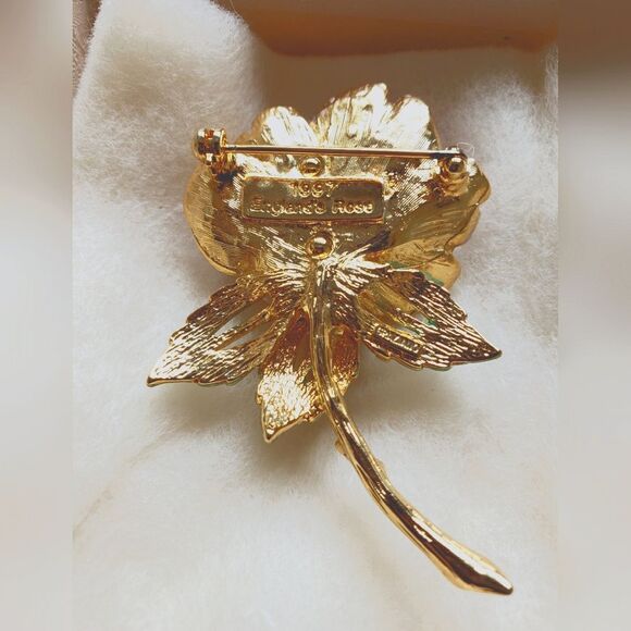 1997 Vintage England Rose Flower Brooch with rhinstones - Picture 2 of 3